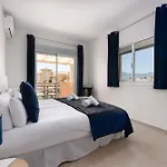 Luxury Townhouse Walking To The Hébergement de vacances *