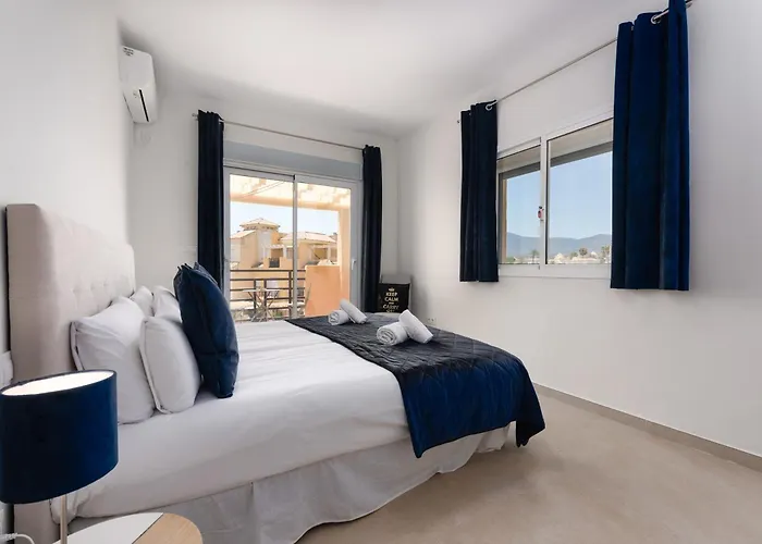 Luxury Townhouse Walking To The Будинок відпочинку *